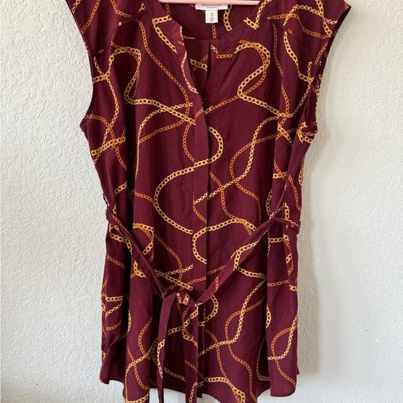 Maternity Chain Print Sleeveless Top - Burgundy and Gold - Picture 3 of 6